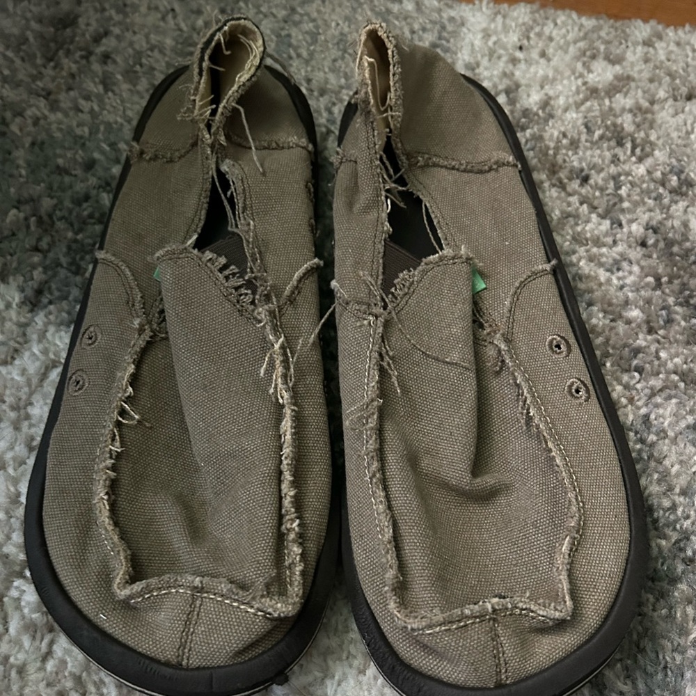 Sanuk surf shoes